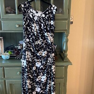 Chaus Black and White Floral Midi Dress